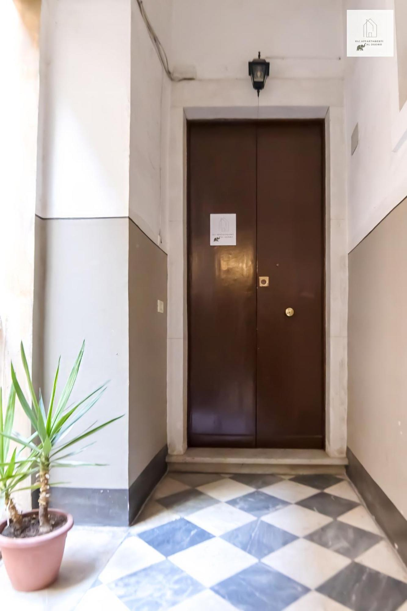 Gli Appartamenti Al Duomo Catânia Exterior foto
