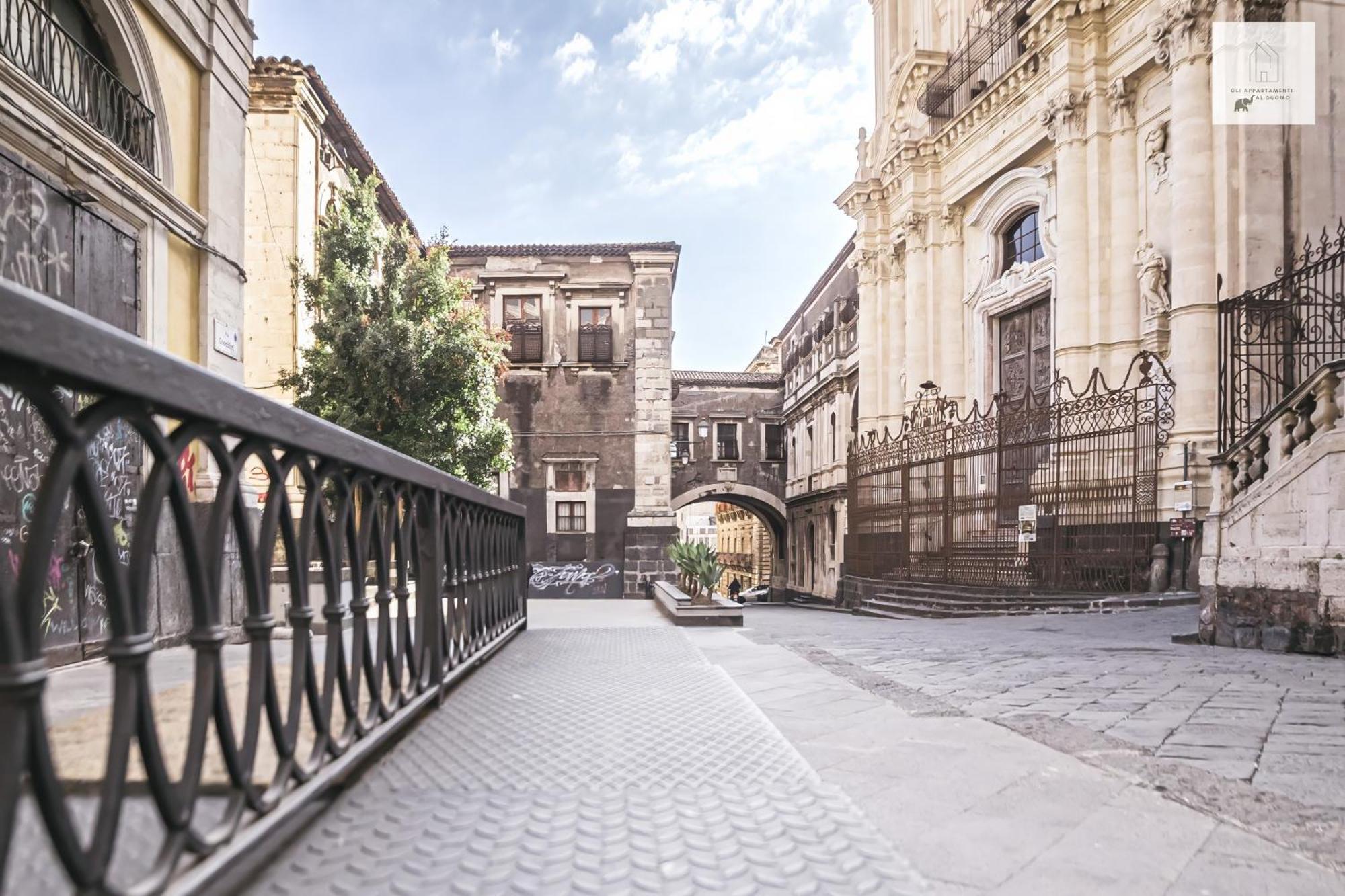 Gli Appartamenti Al Duomo Catânia Exterior foto